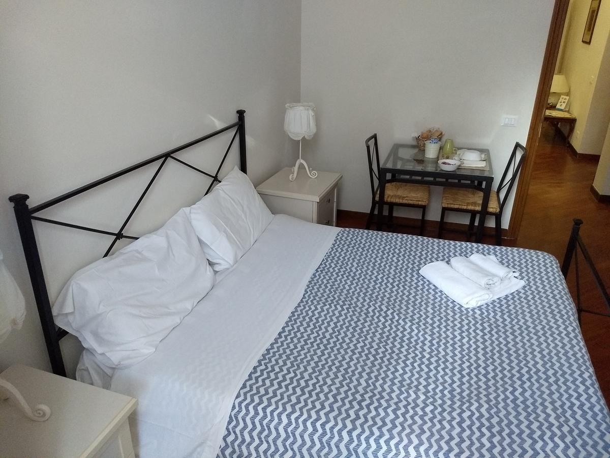 Living Rome Ottaviano B&B Экстерьер фото