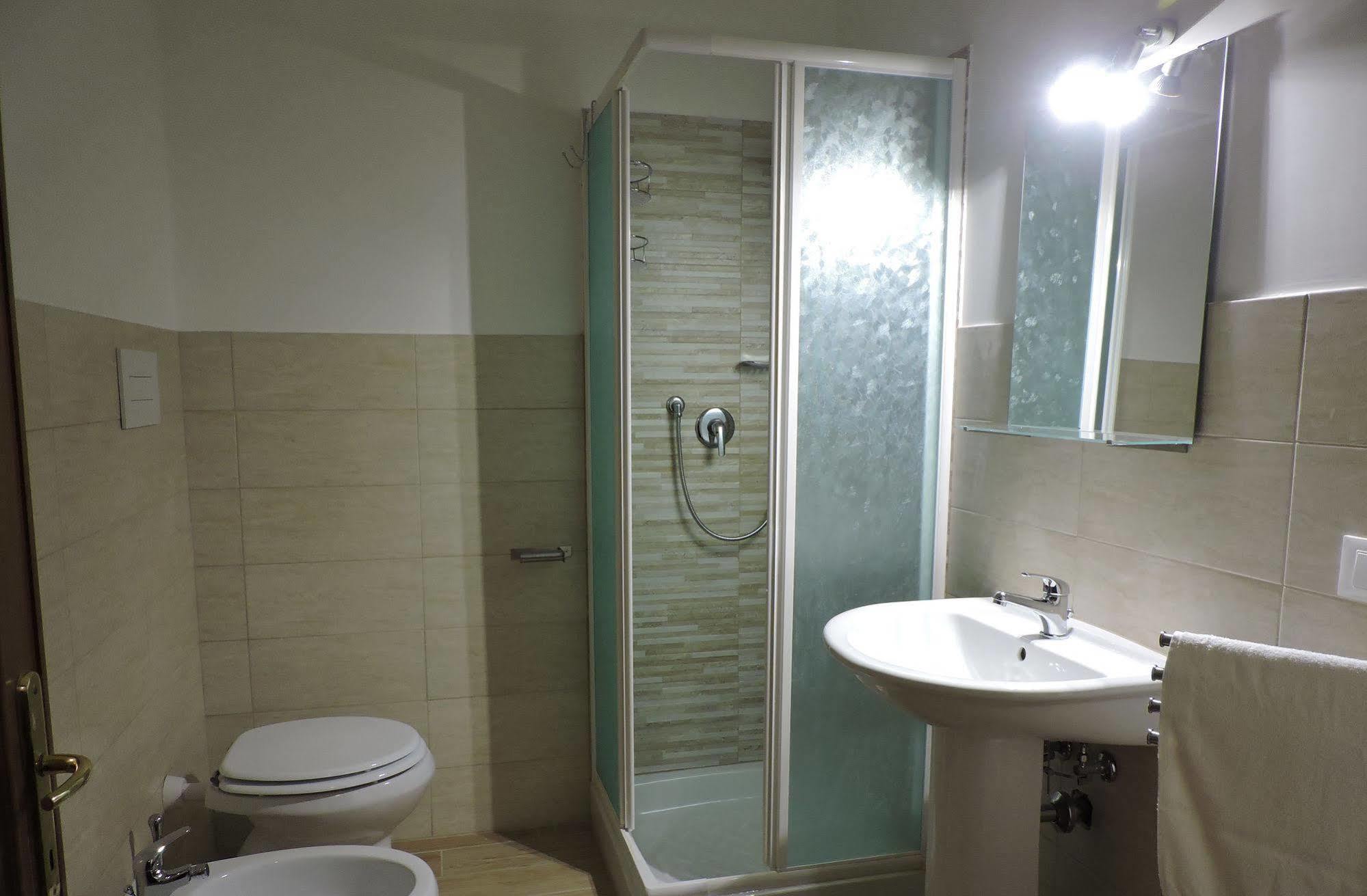 Living Rome Ottaviano B&B Экстерьер фото