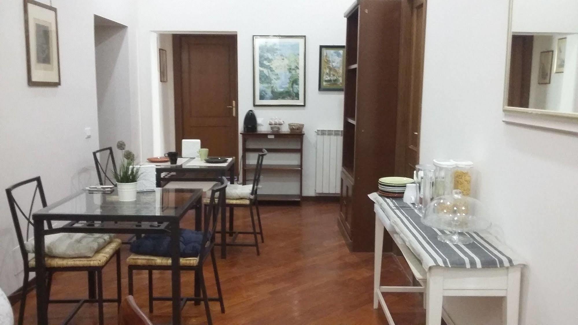 Living Rome Ottaviano B&B Экстерьер фото